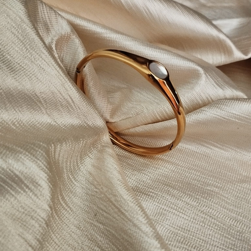 Statement Anti-Tarnish Kada Bracelet with Premium Finish