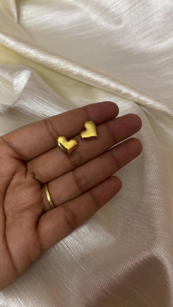 Minimal Heart Anti-Tarnish Earrings for Women