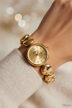 Ivory Charm Vintage Women’s Watch – Elegant Small Dial Classic Watch